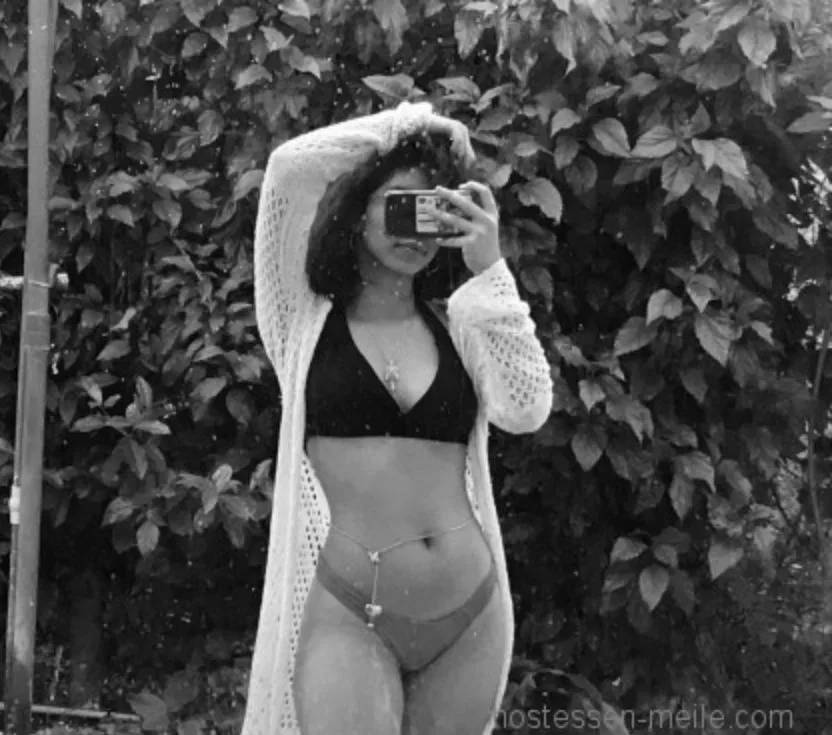 Hot Sarah escort Bremen